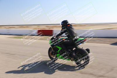 media/Nov-03-2025-Lets Ride (Mon) [[4d74c1c4d3]]/C Group/Grid/